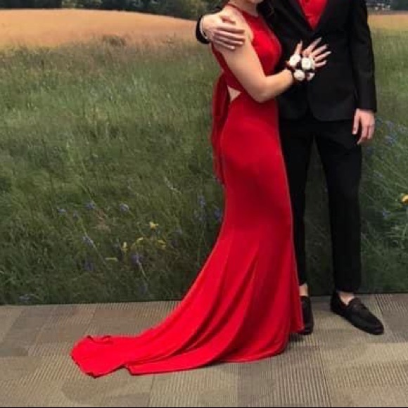 Swirl/prom dress